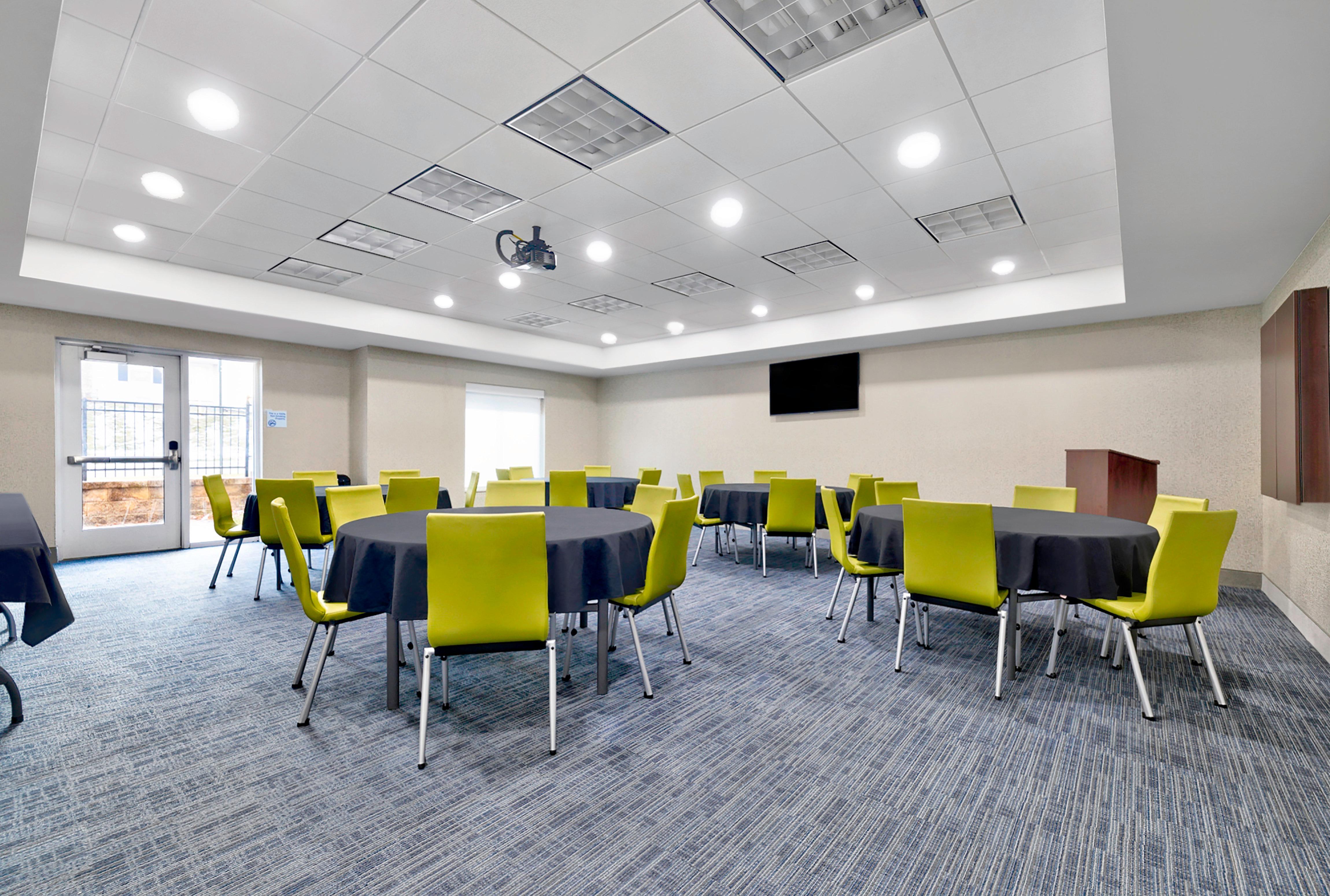Holiday Inn Express Hotel & Suites Kansas City - Grandview By Ihg Extérieur photo