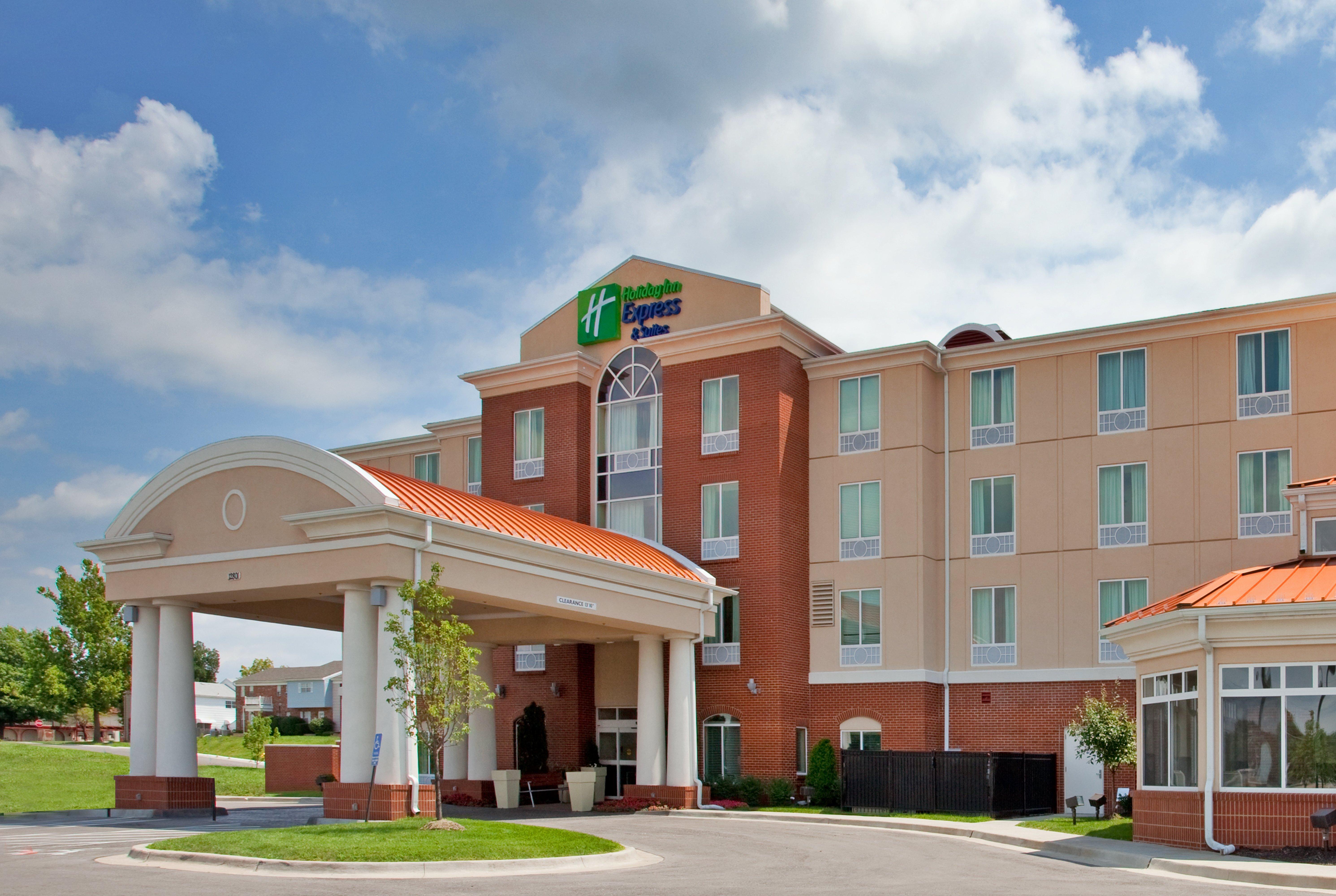Holiday Inn Express Hotel & Suites Kansas City - Grandview By Ihg Extérieur photo