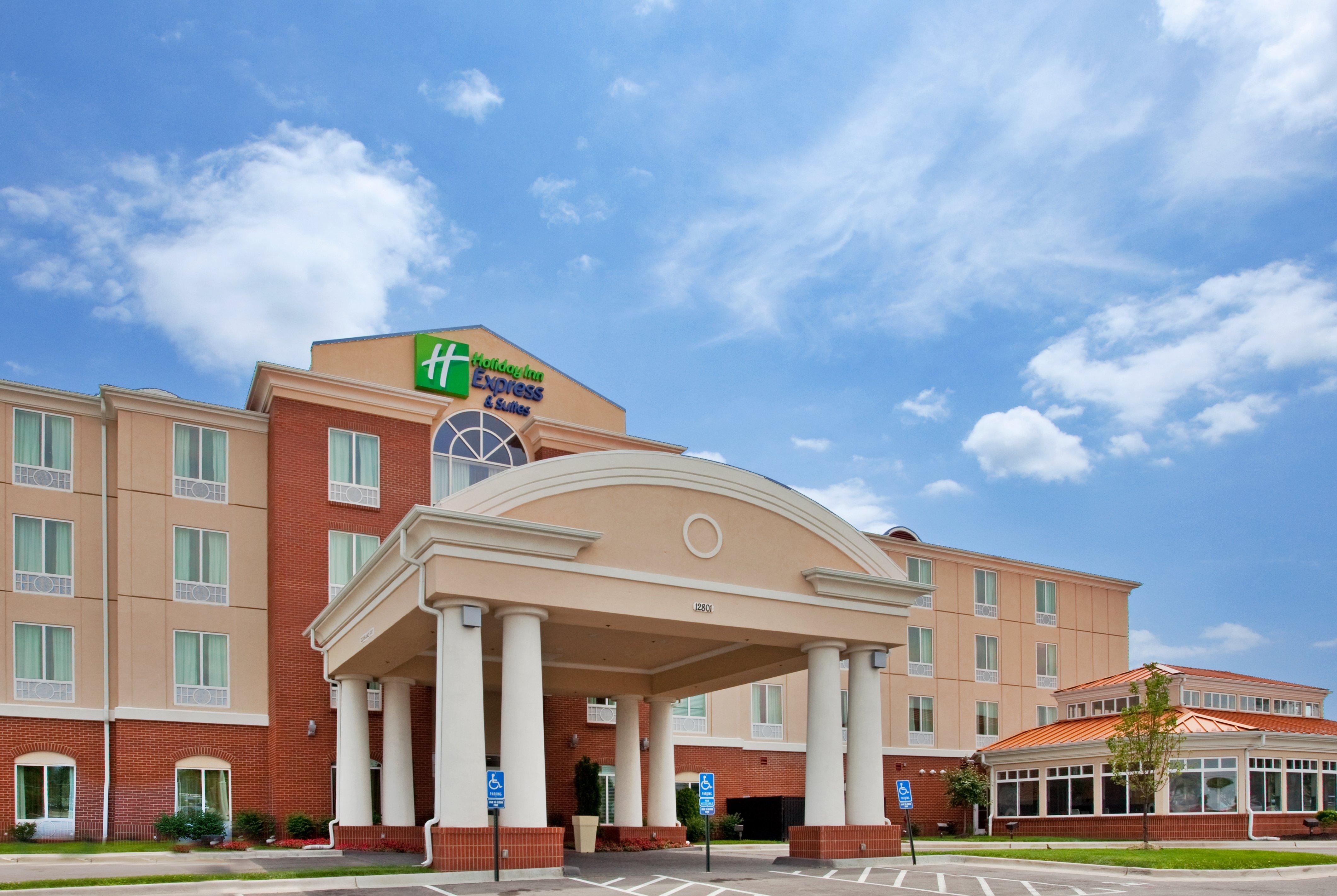 Holiday Inn Express Hotel & Suites Kansas City - Grandview By Ihg Extérieur photo