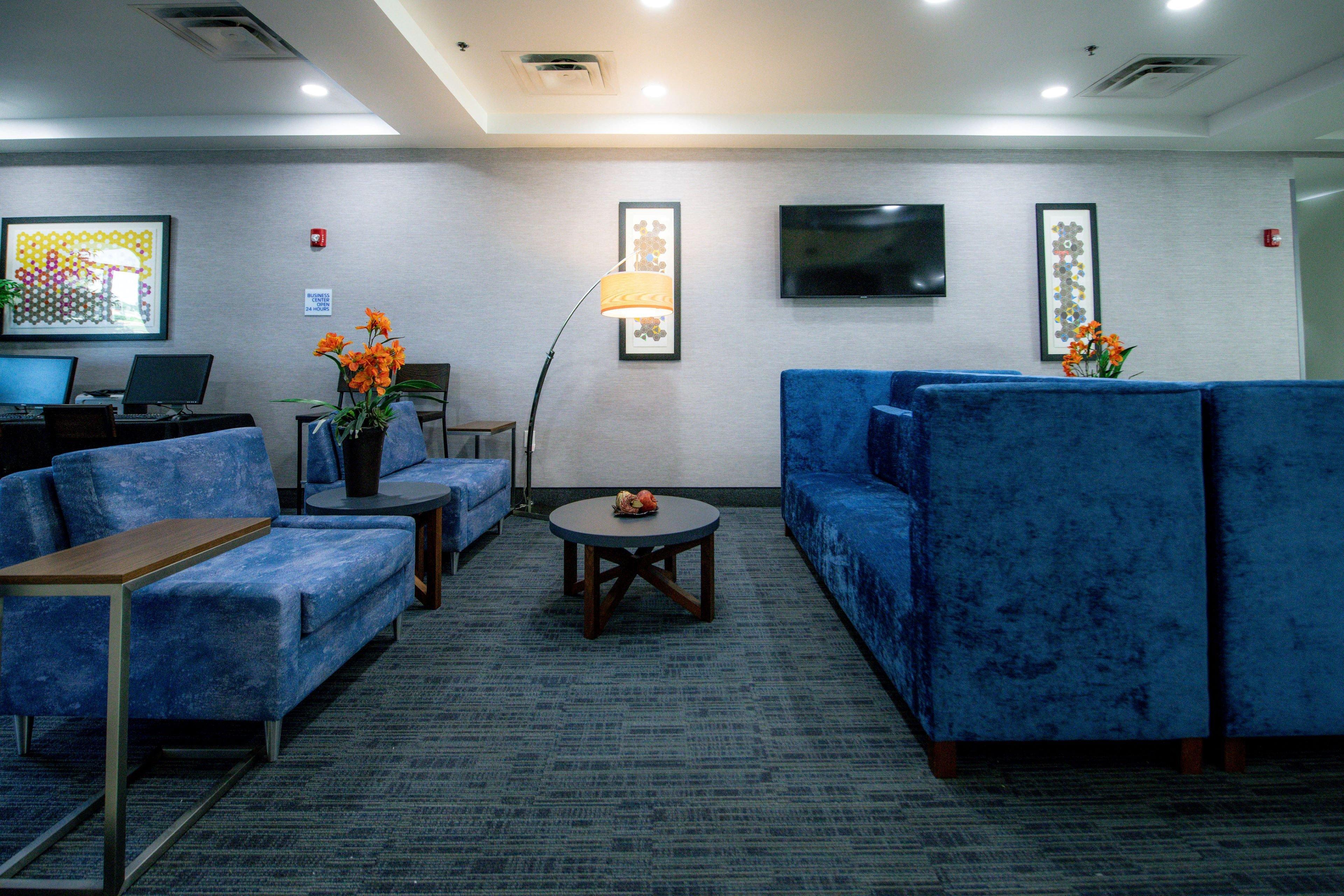 Holiday Inn Express Hotel & Suites Kansas City - Grandview By Ihg Extérieur photo